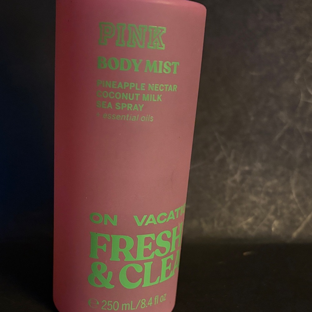 PINK Victoria's Secret Body - Pink & Green